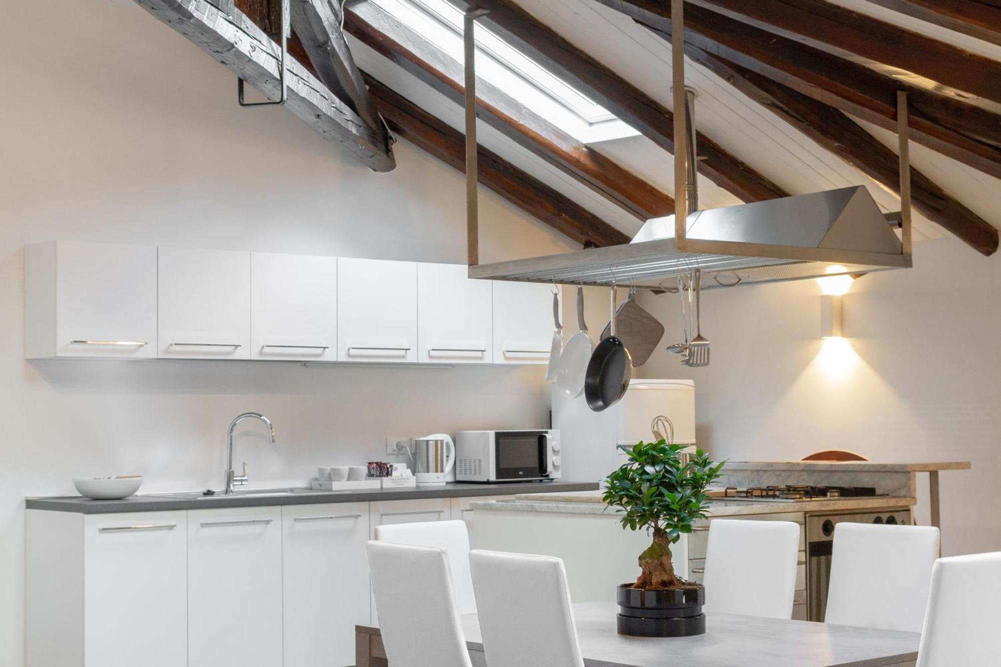 Attic Floor Venice Apartment เมสเตร ภายนอก รูปภาพ
